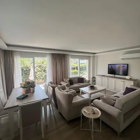 Yelda Villa *